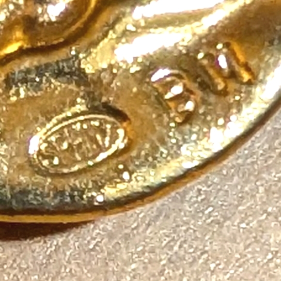 1970s Sphinx British Museum Medusa Pendant Brooch - Picture 3 of 5